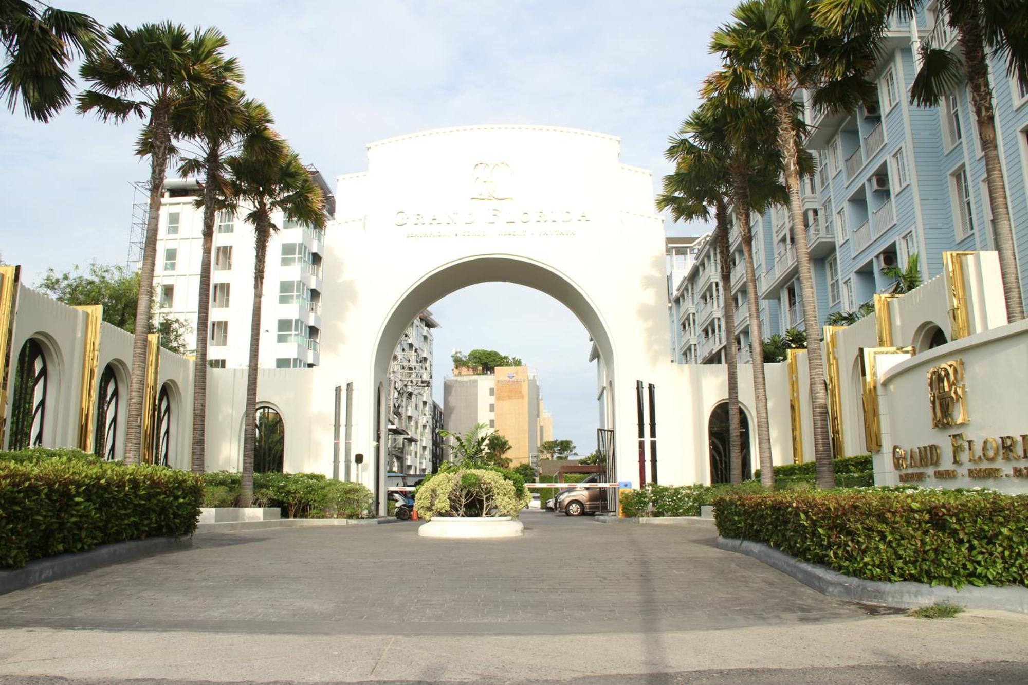 Grand Florida芭提雅带免费游泳池温泉和健身房和办公区水上花园公寓e208 Na Chom Thian Exterior photo